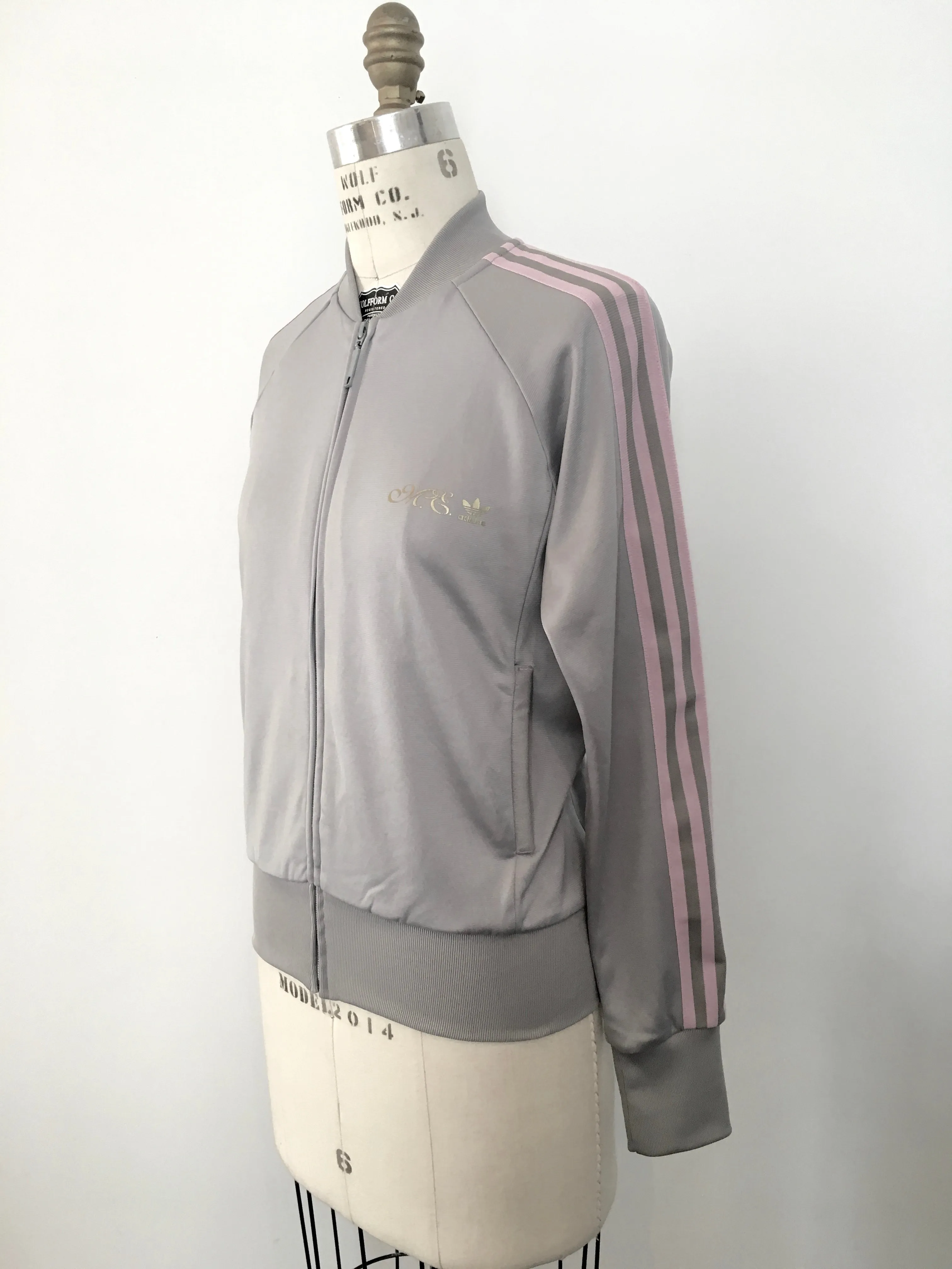 ADIDAS ORIGINALS Y2K Women's pale grey "Missy Elliott" track jacket w/ pink stripes, S