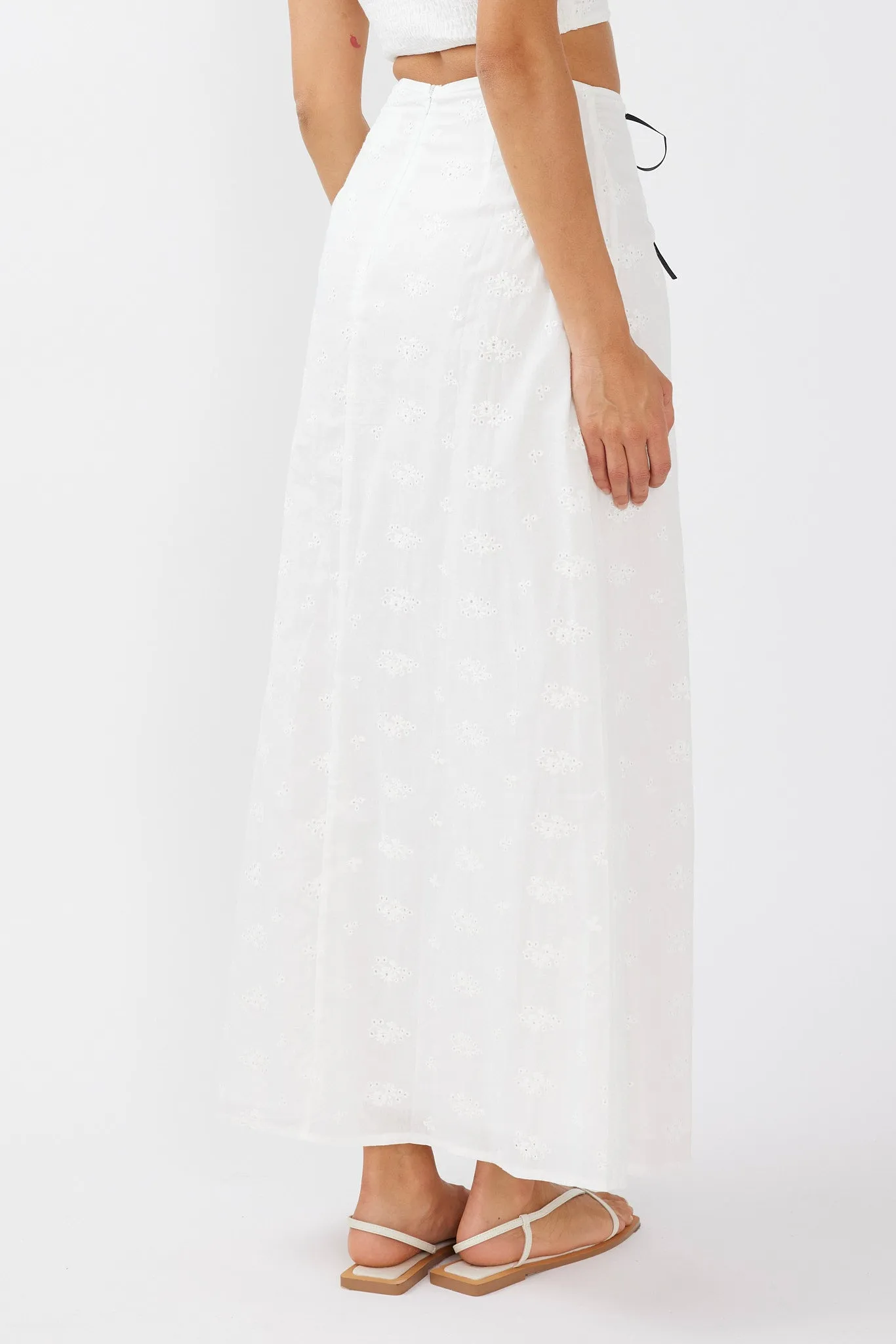 Helga Eyelet Embroidery Bow Maxi Skirt White