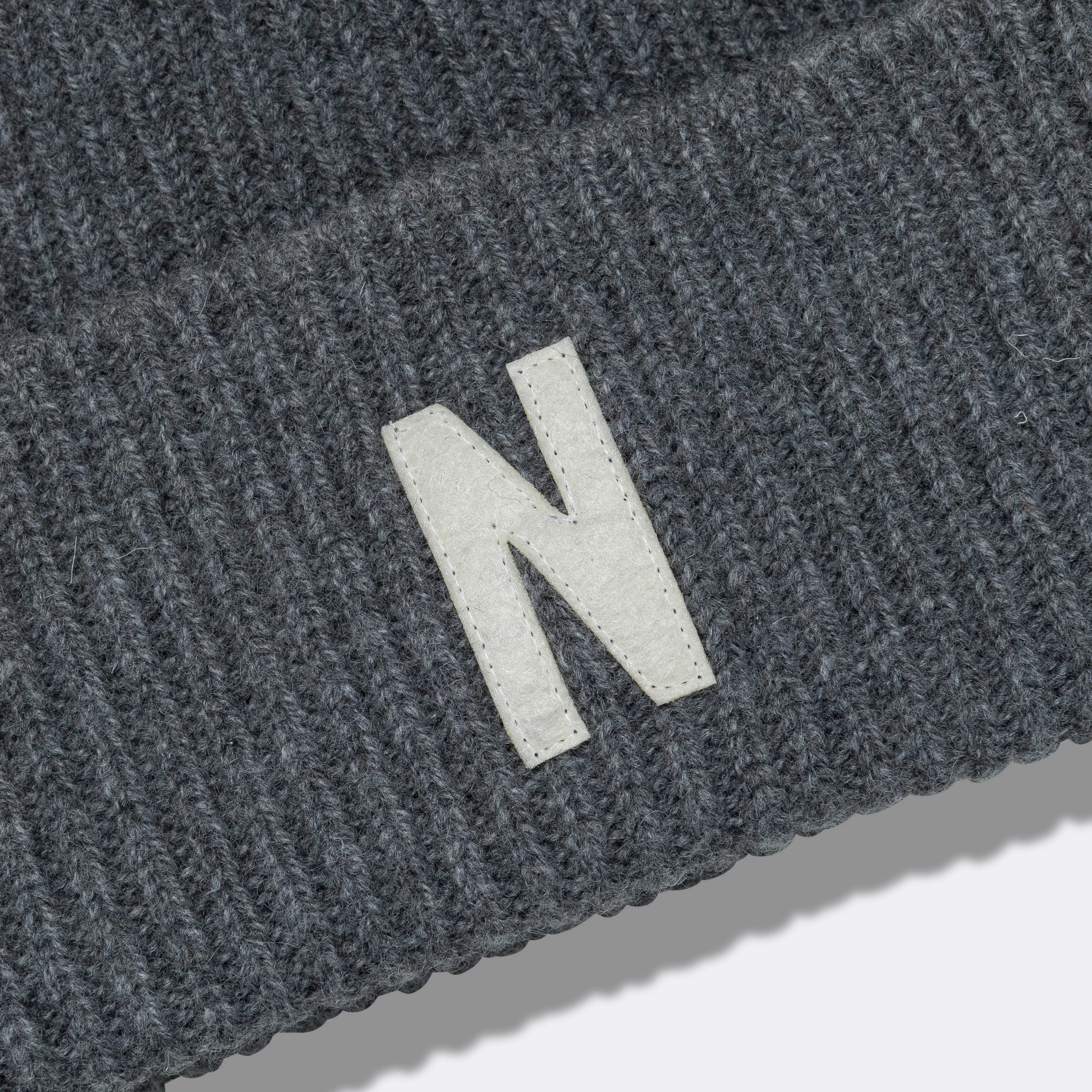 Merino Lambswool Rib N Logo Beanie - Grey Melange