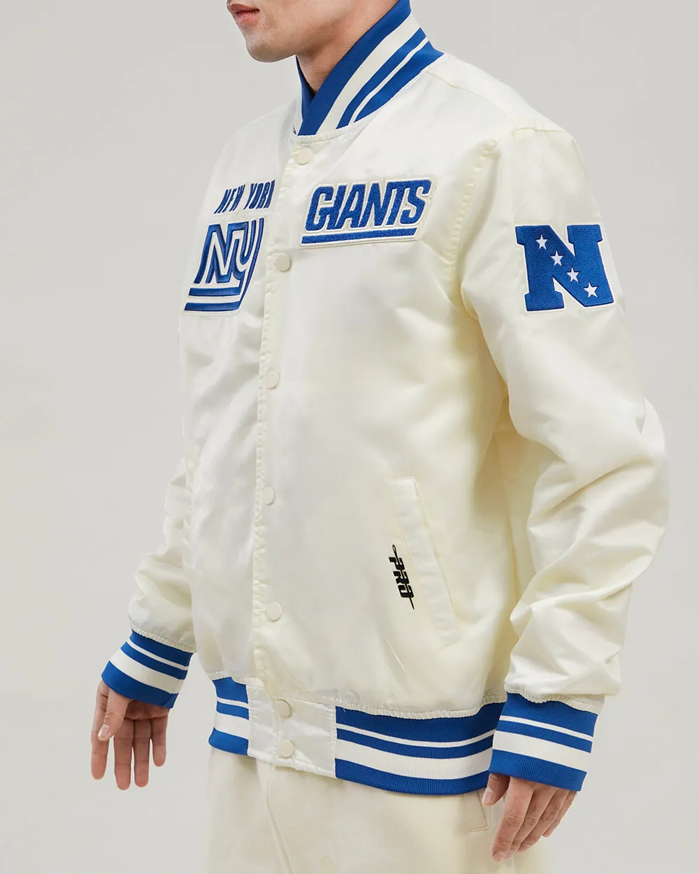 NFL NEW YORK GIANTS RETRO CLASSIC MEN'S RIB SATIN JACKET (EGGSHELL/DODGER BLUE)